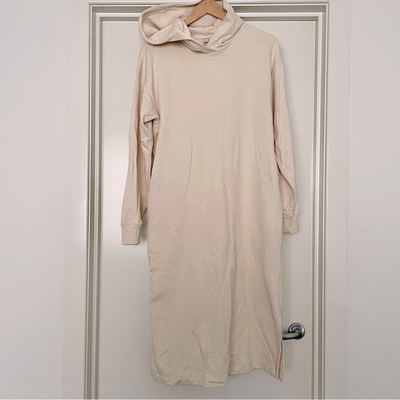 New as Sweat Hoodie Long Sleeve Dress with pockets 🤍 Uniqlo - Picture 2 of 11